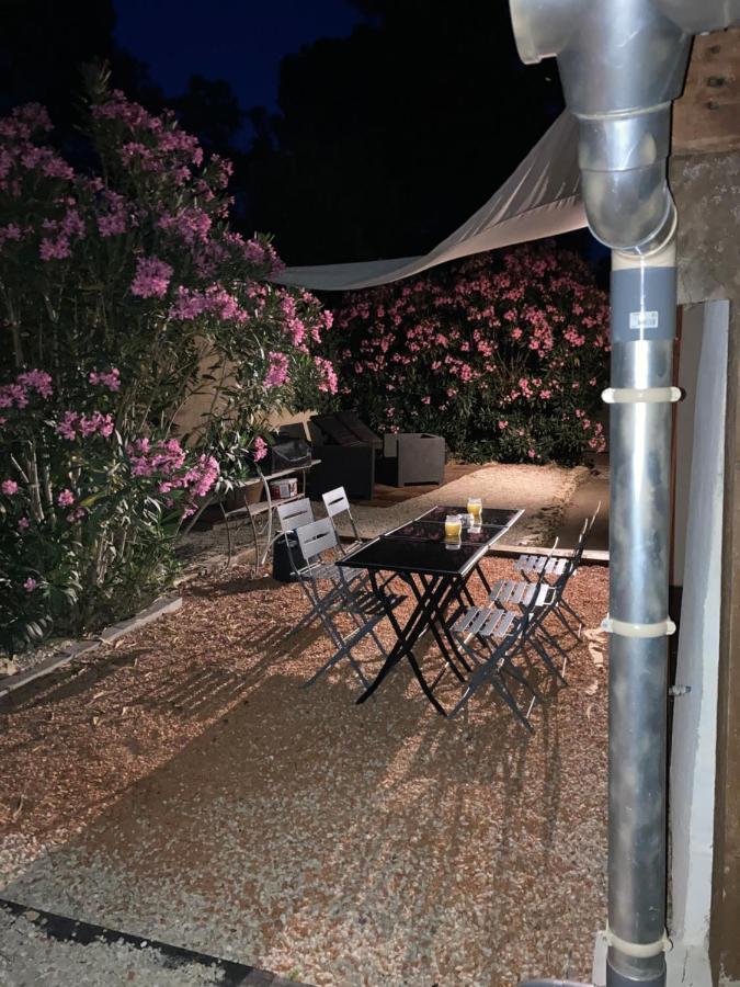 Au Coeur De La Pinede De 1 A 4 Personnes Villa Langlade Kültér fotó